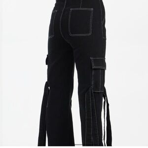 🏷️ NWT Pretty Damage Black Parachute Pant w/ Outside Contrast Stitch